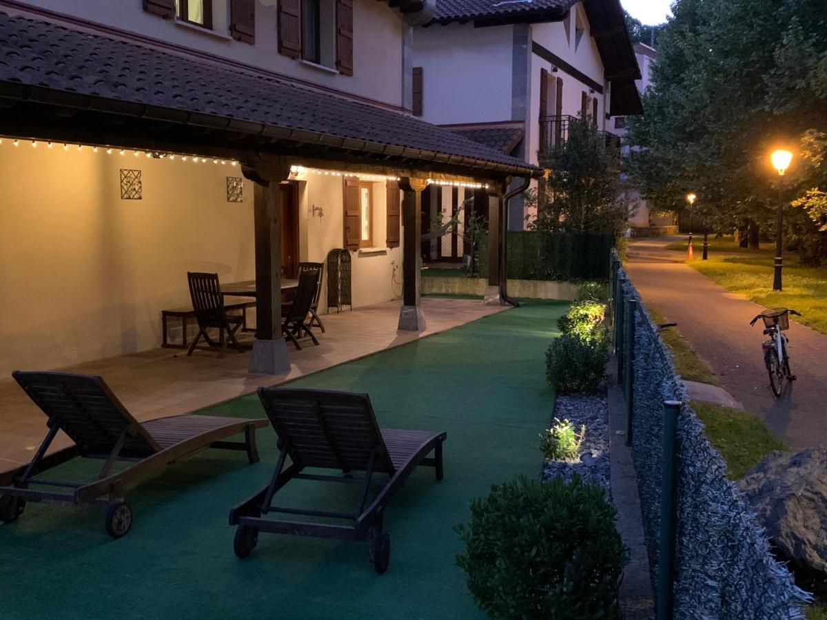 Apartamento Usuaia Con Jacuzzi เลเซกา ภายนอก รูปภาพ