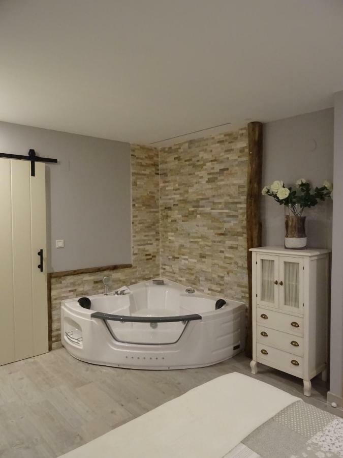 Apartamento Usuaia Con Jacuzzi เลเซกา ภายนอก รูปภาพ